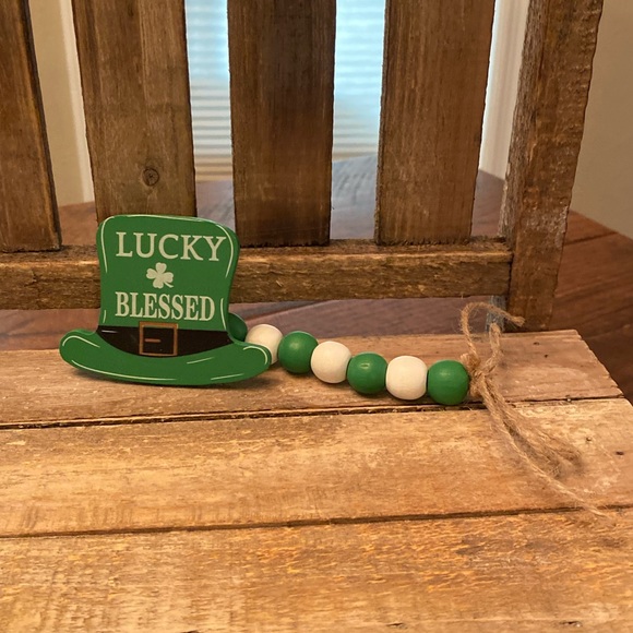 St. Patricks Day Shamrock Bundle, Shamrock Kitchen Towels & Tier Tray Decor - Picture 13 of 16